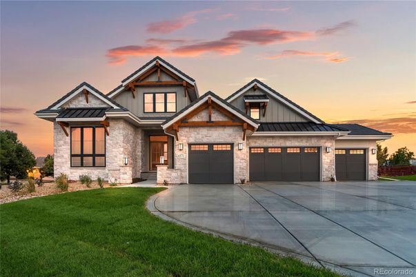 Attached, Exterior, Facade, Brick Traditional