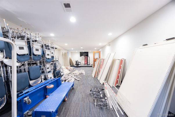 Fitness Equipment, Interior, Recessed Lighting