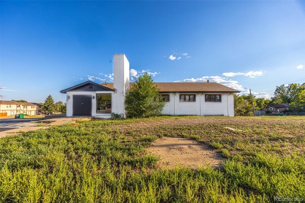 Backyard, Detached Garage, Exterior