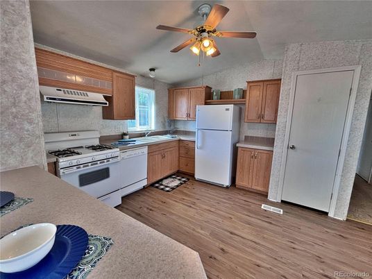 Interior, Kitchen, Wood Texture Flooring