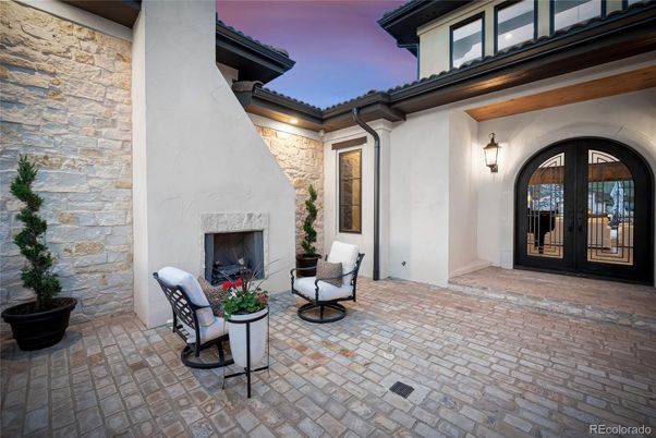 Exterior, Fireplace