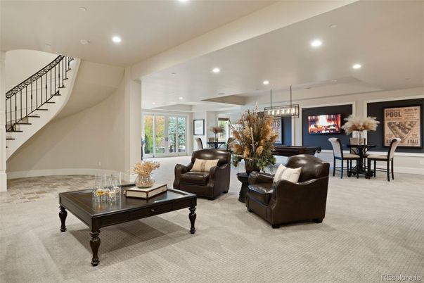 Dining room, Interior, Living room, Pendant Lights, Recessed Lighting