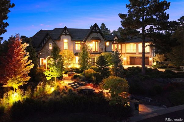 Attached, Exterior, Facade, Tudor Revival