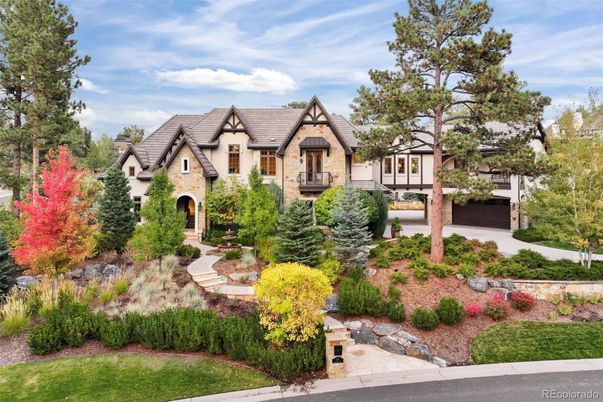 Attached, Exterior, Facade, Tudor Revival