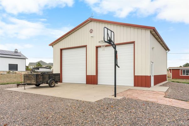 Detached Garage, Exterior