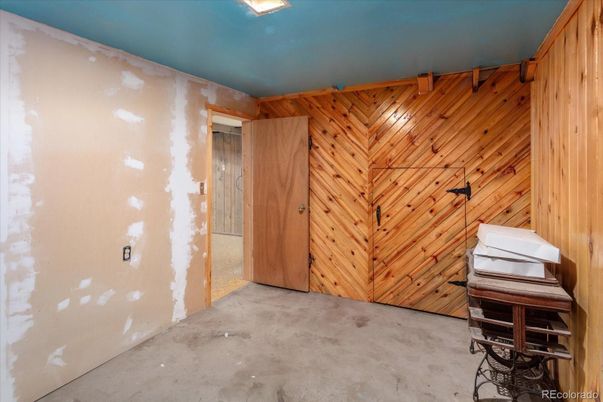 Empty room, Interior, Wooden Walls