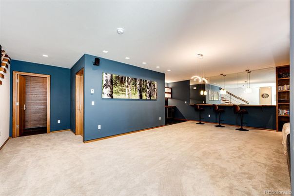 Empty room, Interior, Pendant Lights, Recessed Lighting