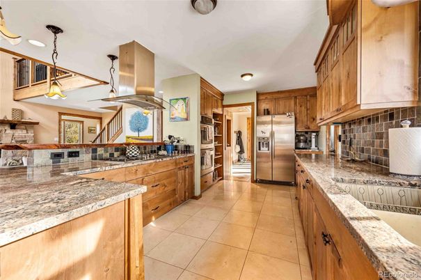 Interior, Kitchen, Pendant Lights, Stainless Steel Appliances