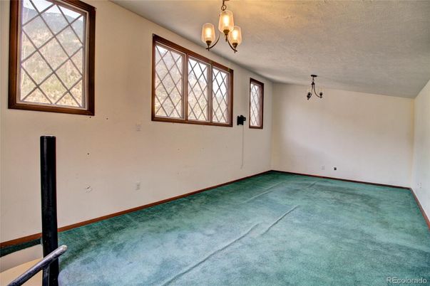 Chandelier, Empty room, Interior