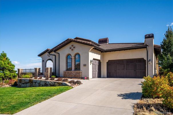 Attached, Exterior, Facade, Mediterranean