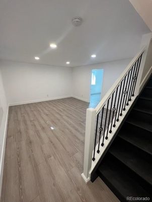 Empty room, Interior, Recessed Lighting, Wood Texture Flooring