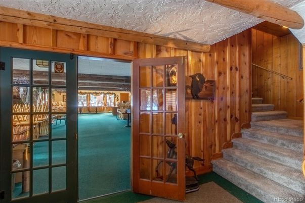 Interior, Wooden Walls