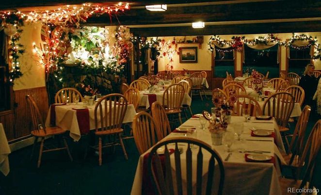 Dining room, Interior