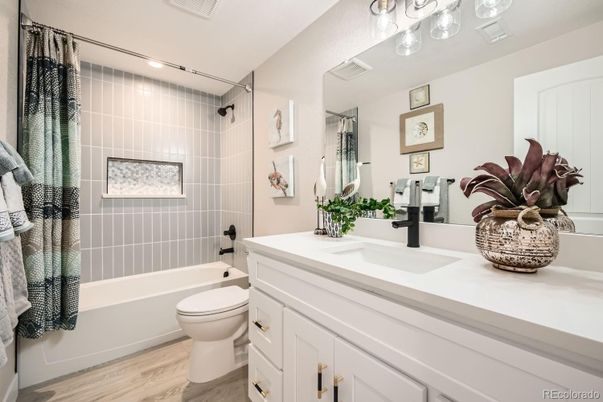 Bathroom, Interior, Recessed Lighting, Wood Texture Flooring
