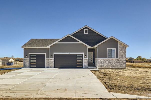 Attached, Exterior, Facade, American Craftsman