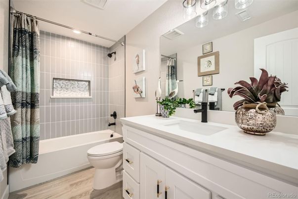 Bathroom, Interior, Recessed Lighting, Wood Texture Flooring