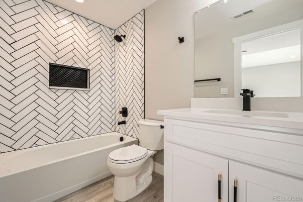 Bathroom, Interior, Recessed Lighting, Wood Texture Flooring