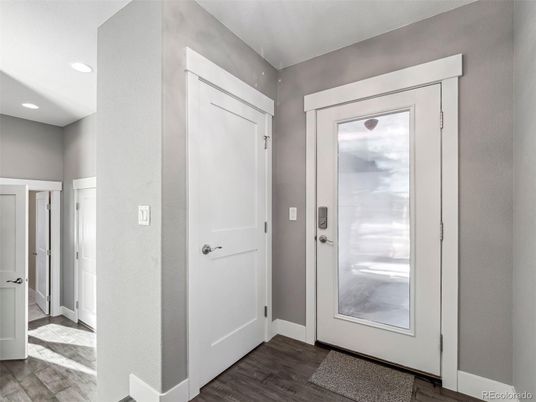 Interior, Recessed Lighting, Wood Texture Flooring