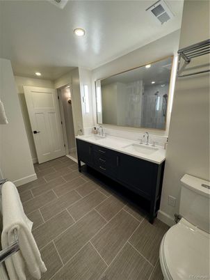 Bathroom, Dual Sink Vanities, Interior, Recessed Lighting