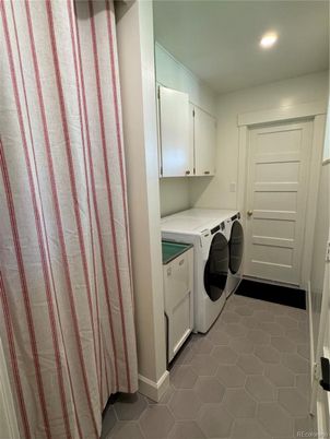 Interior, Recessed Lighting, Washer