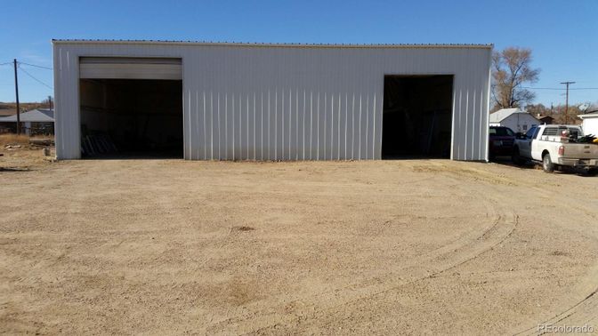 Detached Garage, Exterior