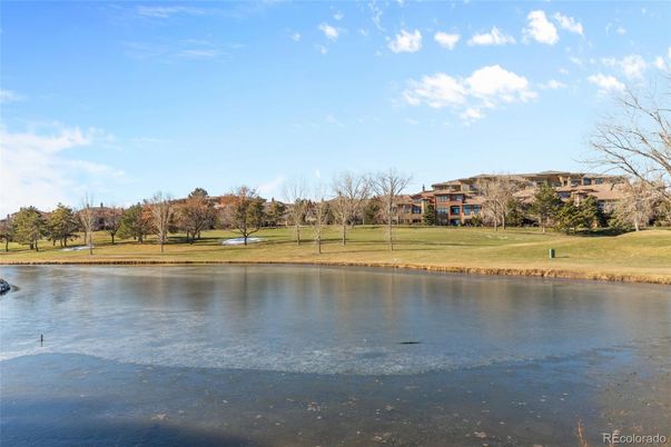 Exterior, Lake