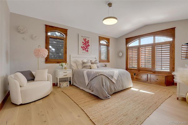 Bedroom, Interior, Pendant Lights, Wood Texture Flooring