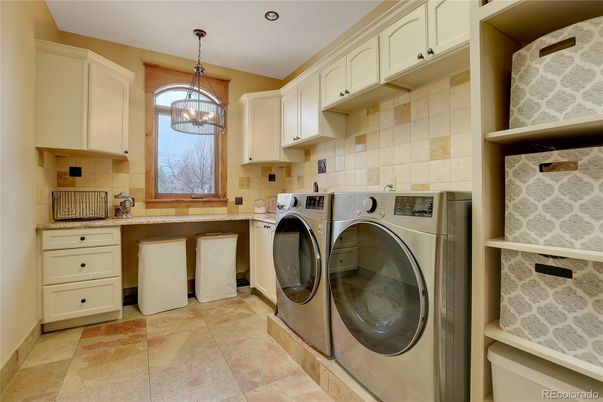 Interior, Pendant Lights, Recessed Lighting, Washer