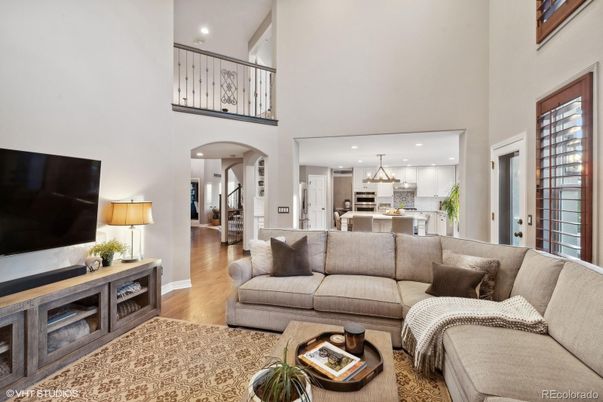 Interior, Kitchen, Living room, Pendant Lights, Recessed Lighting, Wood Texture Flooring