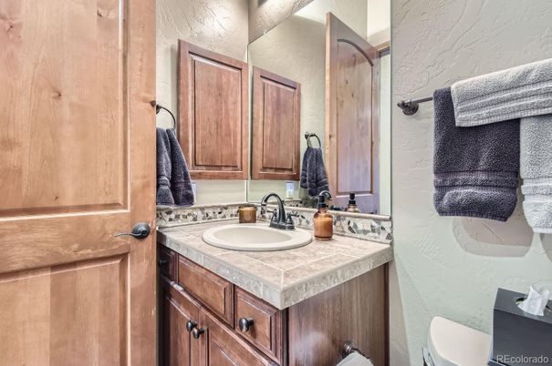 Bathroom, Interior, Tile Countertops