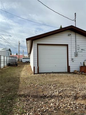 Detached Garage, Exterior
