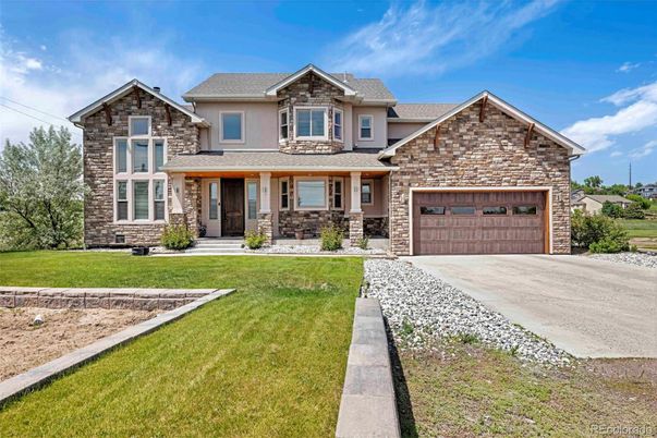 Attached, Exterior, Facade, Brick Traditional