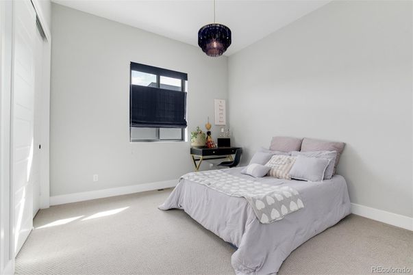 Bedroom, Interior, Pendant Lights