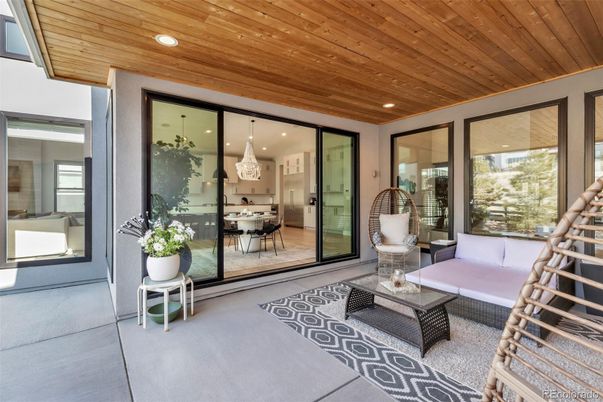 Chandelier, Dining room, Interior, Recessed Lighting, Wooden Ceilings