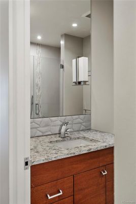 Bathroom, Interior, Recessed Lighting