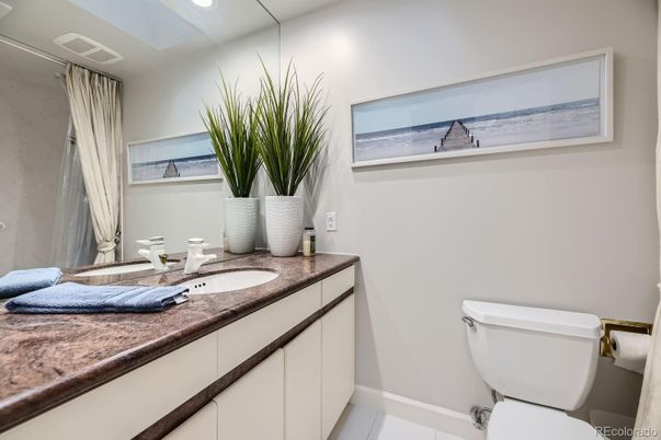 Bathroom, Interior, Recessed Lighting
