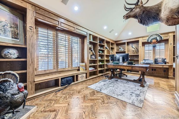 Home Office, Interior, Recessed Lighting, Wood Texture Flooring