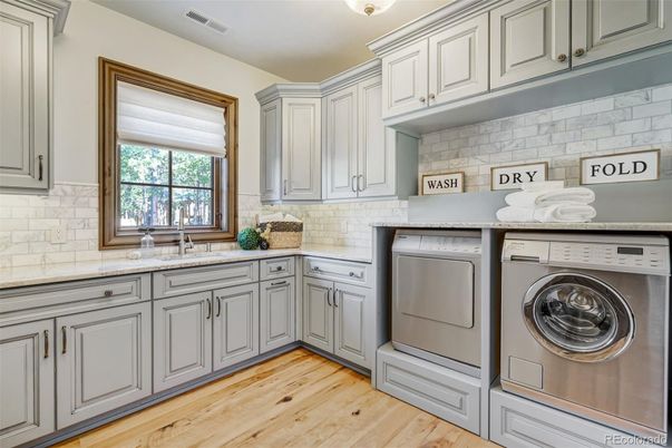 Interior, Kitchen, Stone Walls, Washer, Wood Texture Flooring