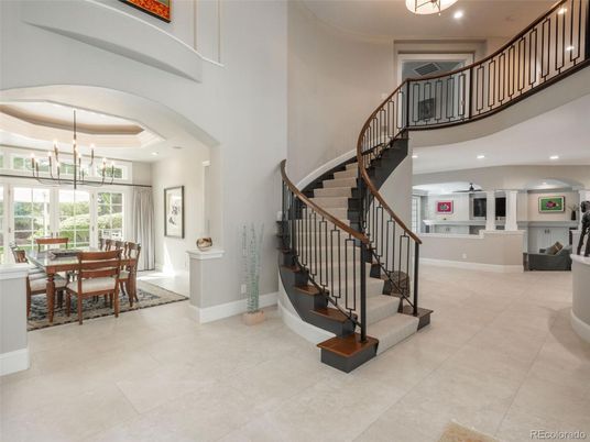 Dining room, Interior, Pendant Lights, Recessed Lighting