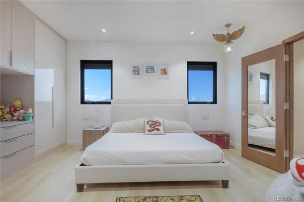 Bedroom, Interior, Pendant Lights, Recessed Lighting, Wood Texture Flooring