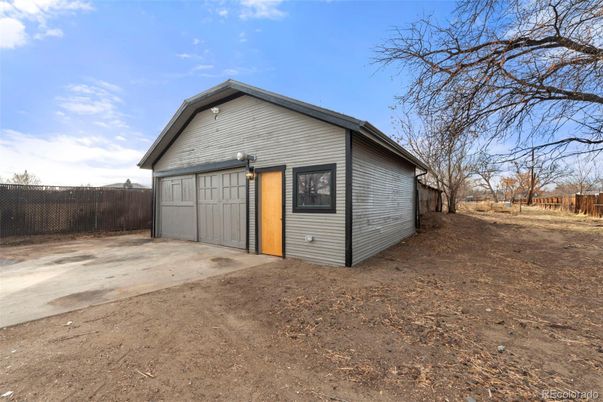 Backyard, Detached Garage, Exterior