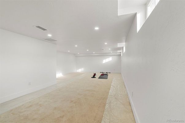 Fitness Equipment, Interior, Recessed Lighting