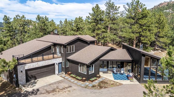 Attached, Exterior, Facade, Log Home