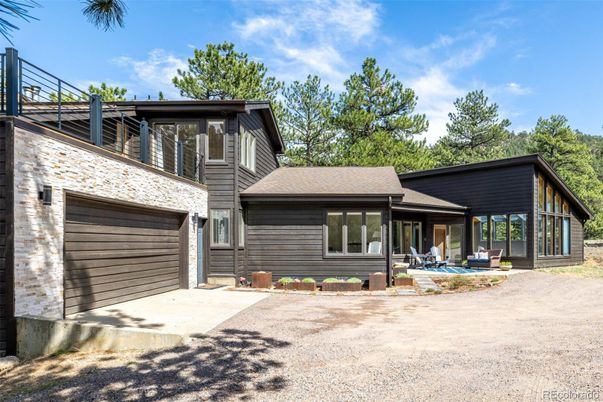 Attached, Exterior, Facade, Modern