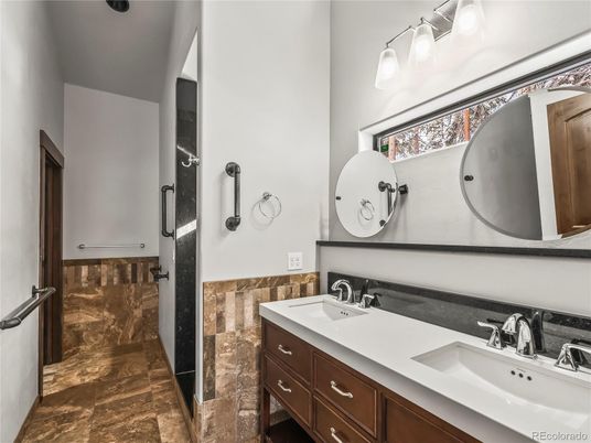 Bathroom, Dual Sink Vanities, Interior
