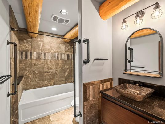 Bathroom, Interior, Recessed Lighting