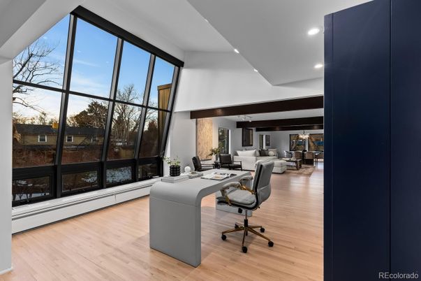 Home Office, Interior, Recessed Lighting, Wood Texture Flooring