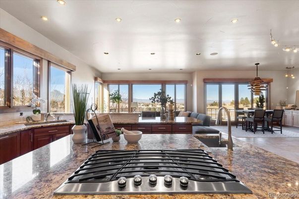 Dining room, Interior, Kitchen, Pendant Lights, Recessed Lighting, Stainless Steel Appliances