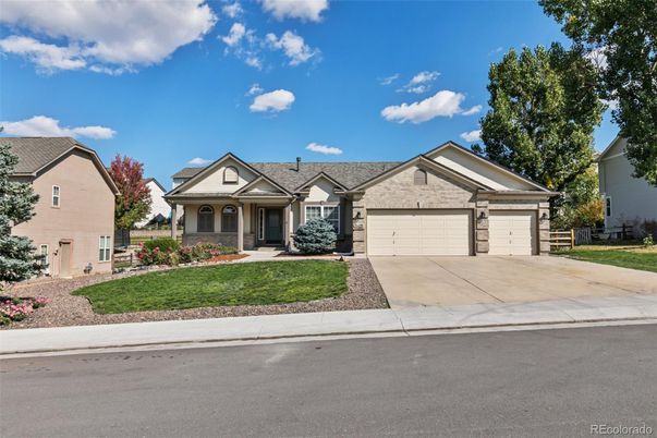 Attached, Exterior, Facade, Ranch