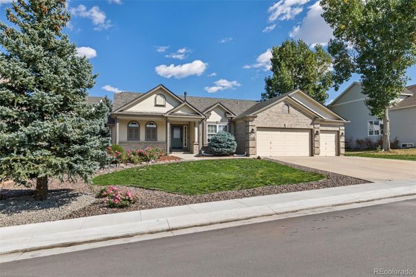 Attached, Exterior, Facade, Ranch